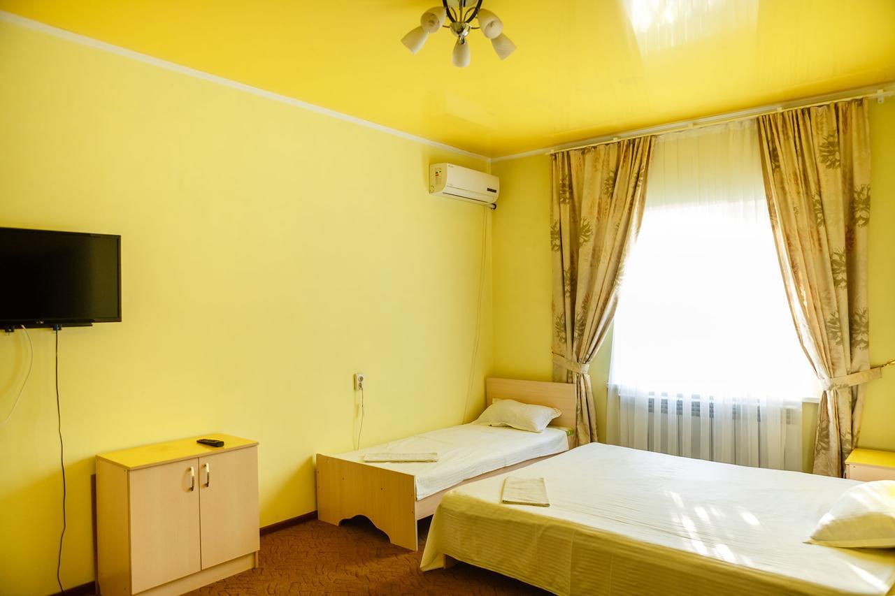 Hotel Prestizh Taraz Bagian luar foto