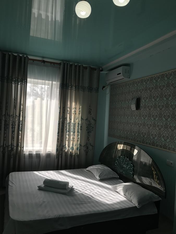 Hotel Prestizh Taraz Bagian luar foto