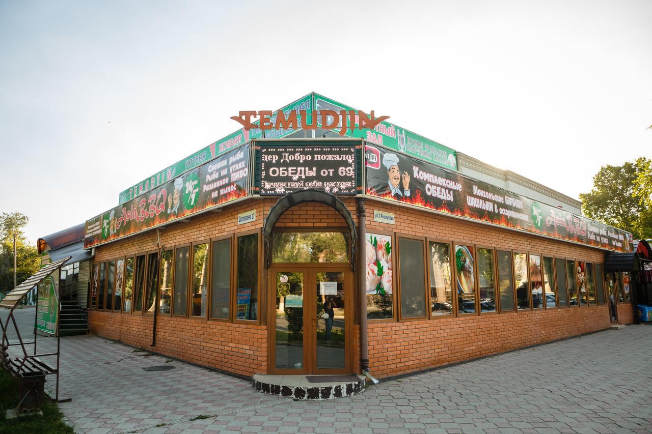 Hotel Prestizh Taraz Bagian luar foto